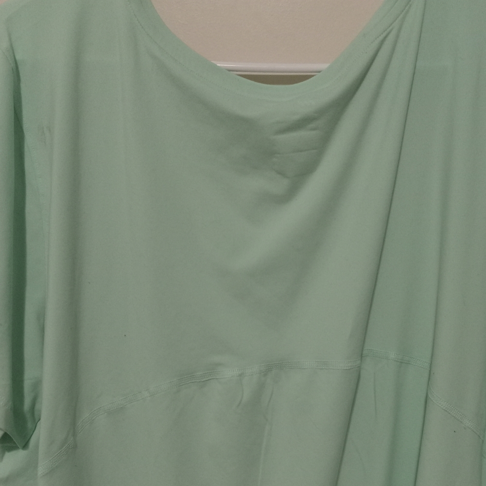 Woman all in motion shirt size 3XL green - Picture 3 of 4